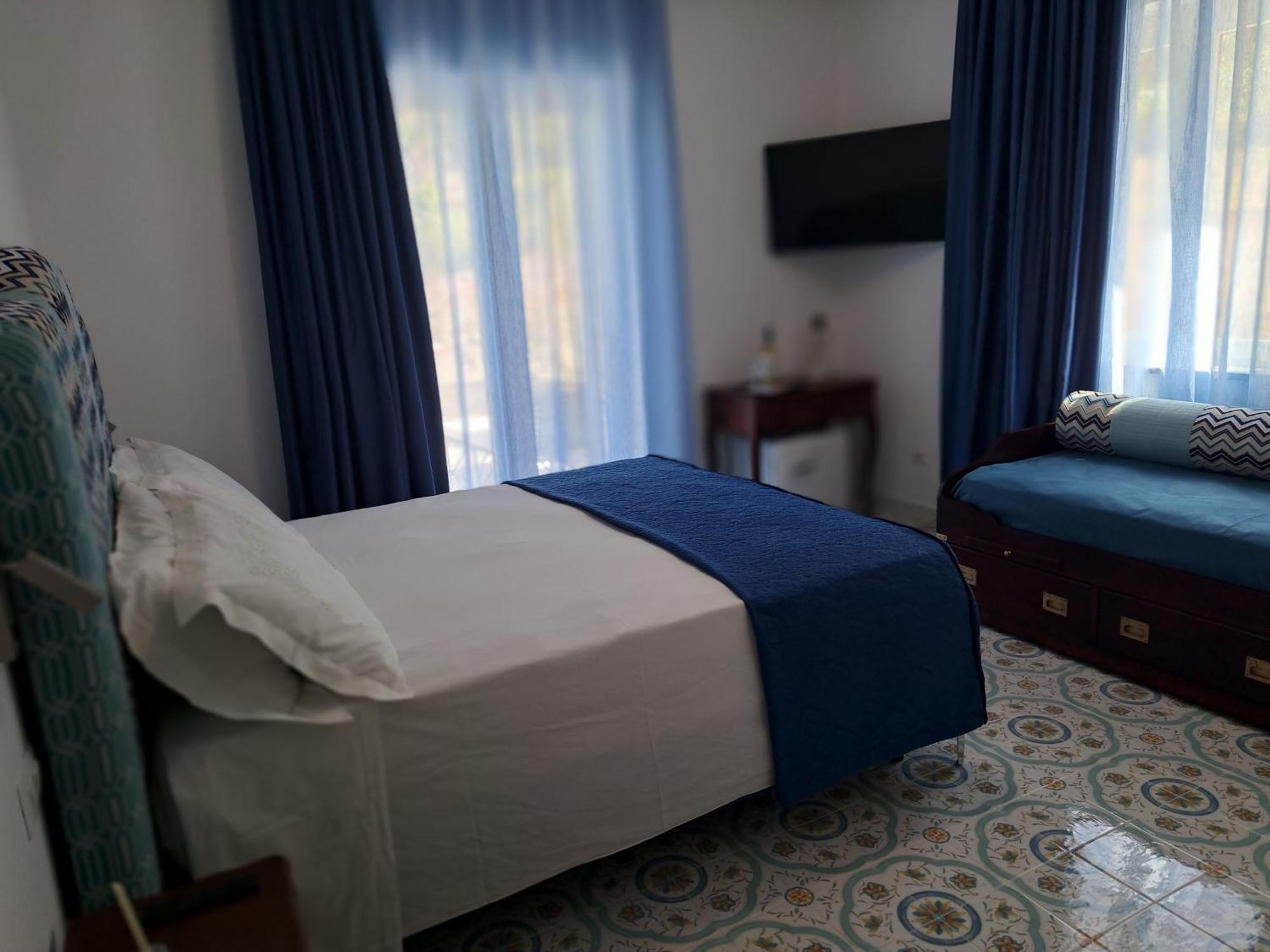 아그로폴리 Paoma B&B 외부 사진