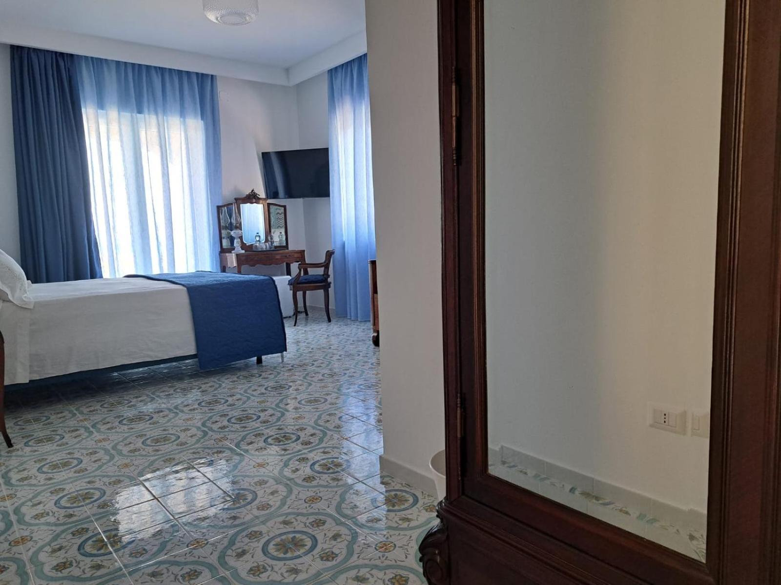 아그로폴리 Paoma B&B 외부 사진