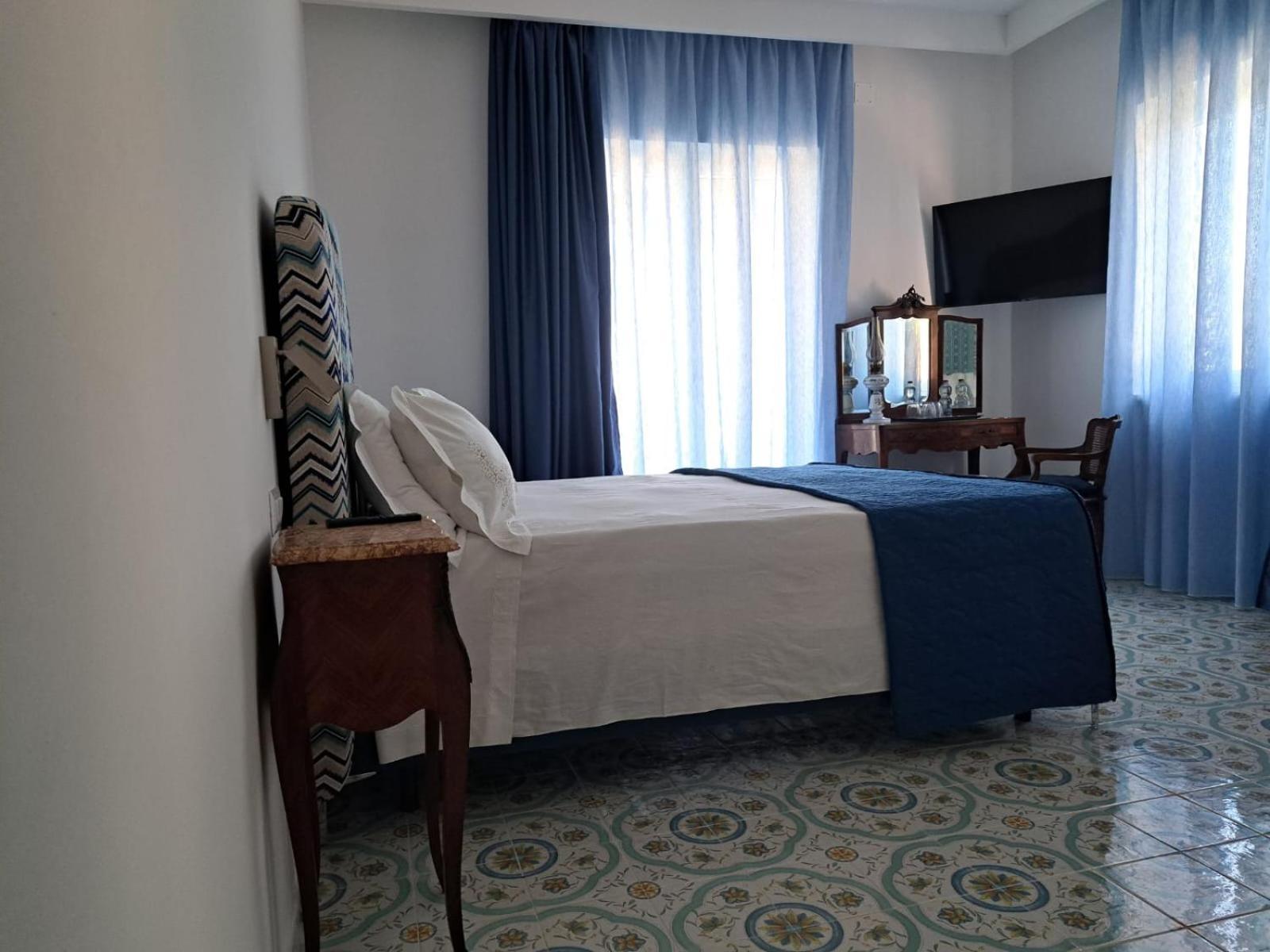 아그로폴리 Paoma B&B 외부 사진